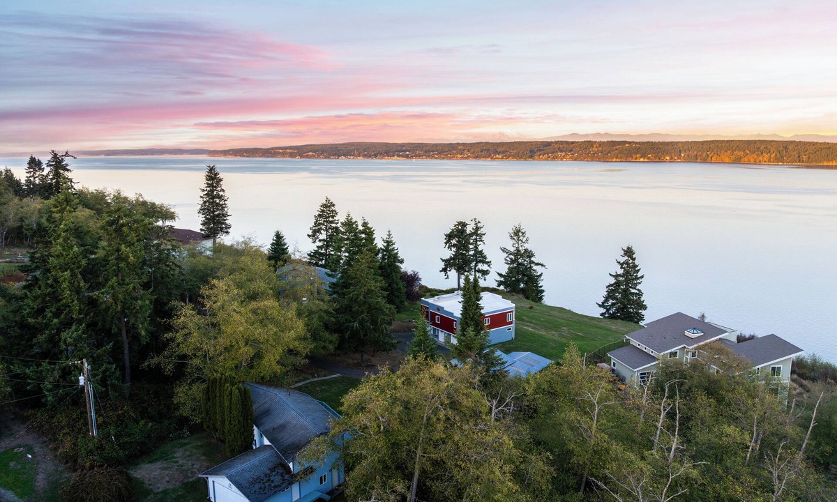 Greenbank House | Incredible Water Views, Deck | Relaxing Retreat | Greenbank Getaway by AvantStay