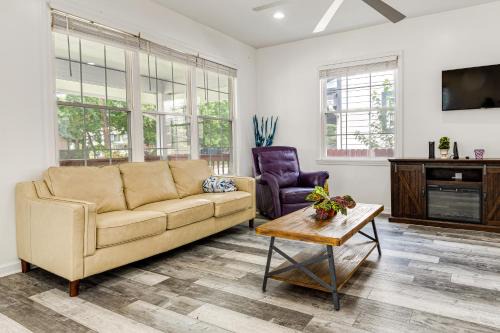 Mapleton/Fall Creek House | Indianapolis Vacation Rental about 4 Mi to Downtown!