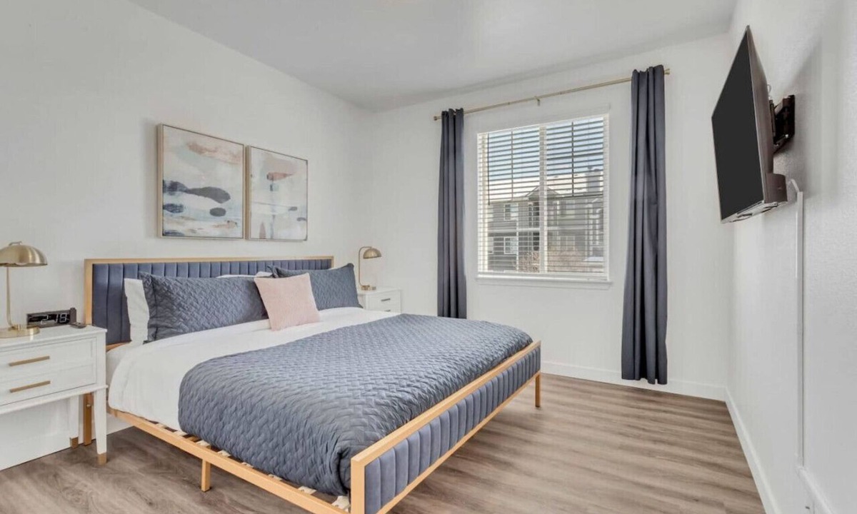 Clearfield Apartment | Inviting 2BR with Pool, Hot Tub, and Extra Bed, Near Hill AFB