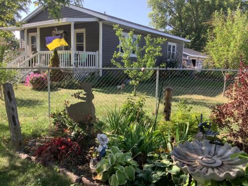 Winterset Apartment | Iowa Nice, Winterset