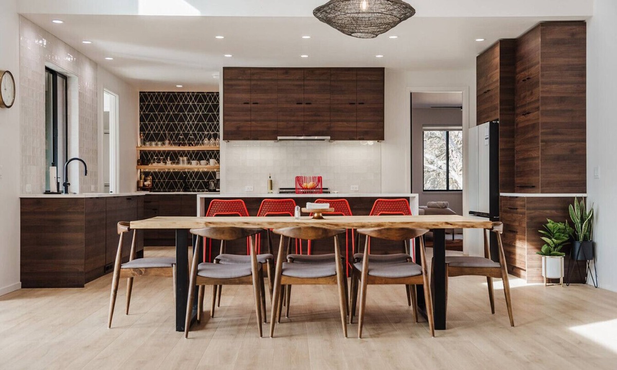 Klamath Falls House | Kestrel House At The Running Y
