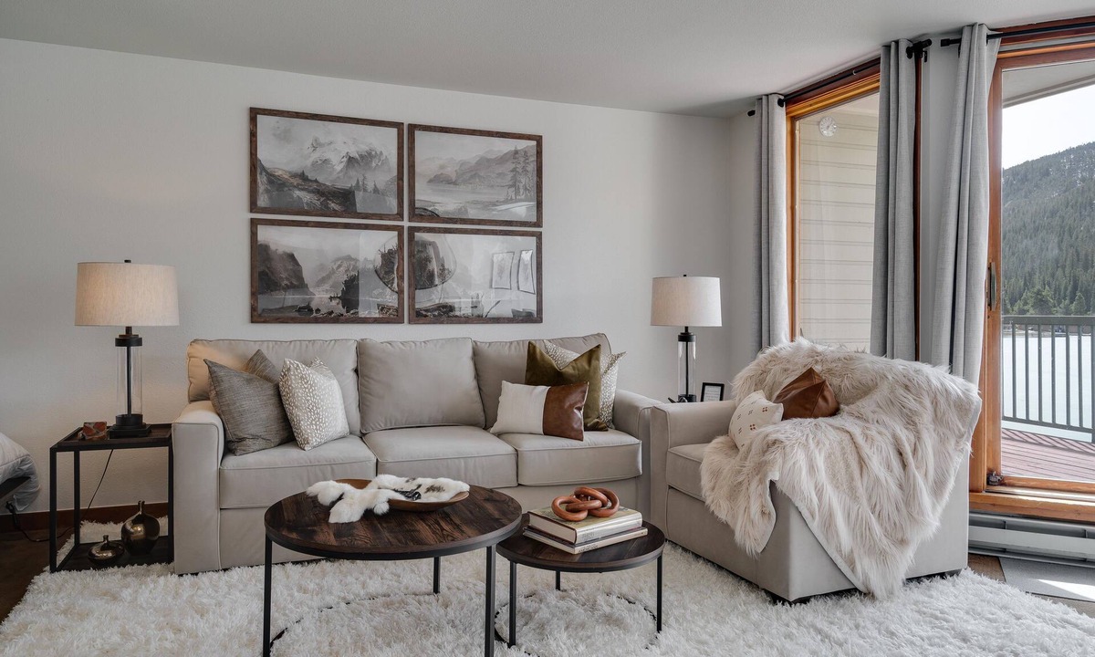 Lakeside Village Condo | Keystone Studio | Lake Views + Balcony + Pool