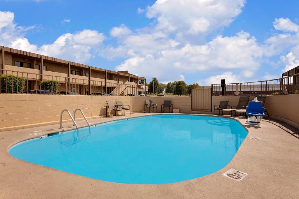 Page Hotel | Knights Inn Page