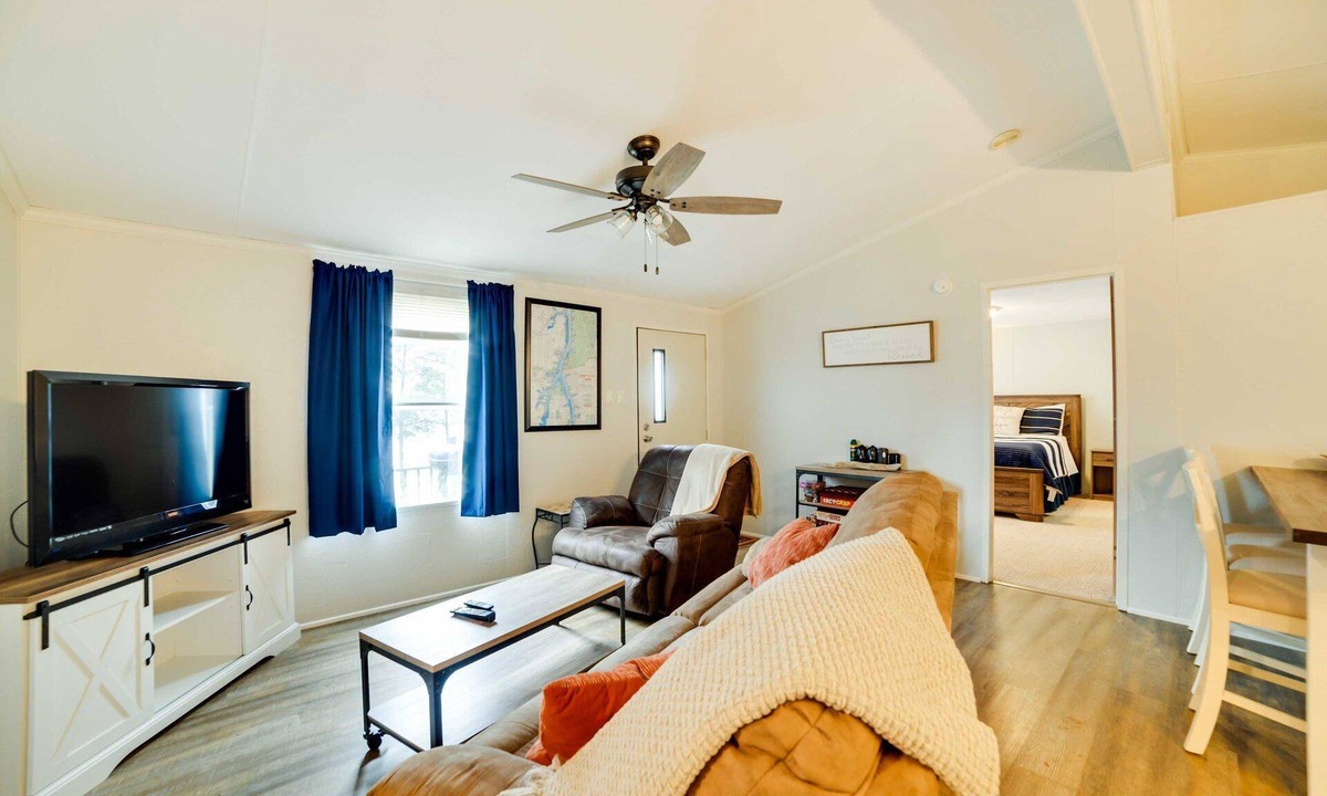 New Concord House | KY WATER Front Hideaway w/Fire Pit & View