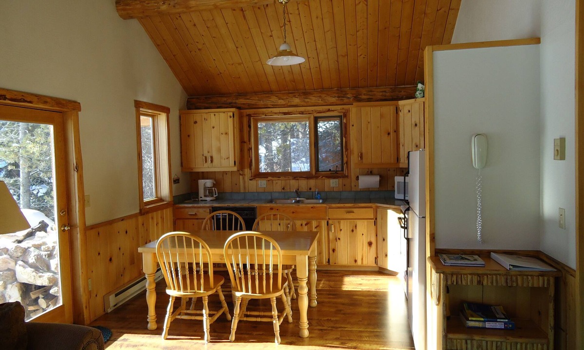 Jackson Cabin | Lake Cabin Near Grand Teton National Park