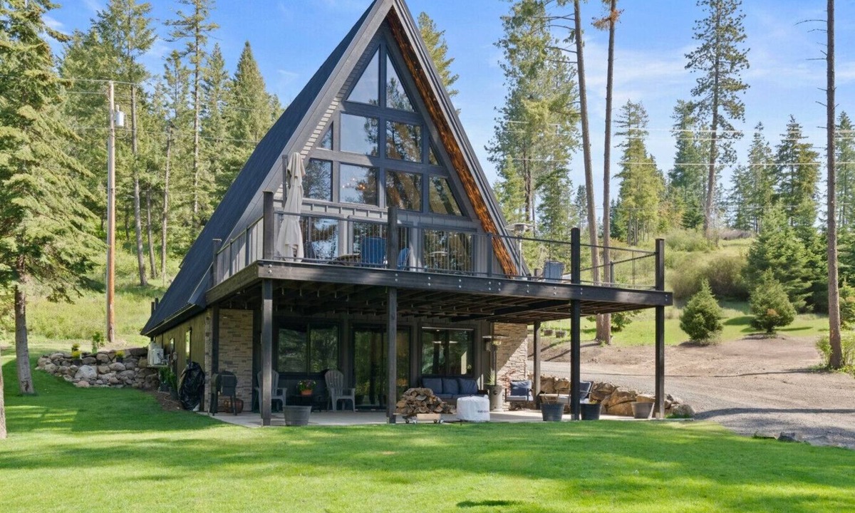 Coeur d'Alene Cabin | Lake Views At Rockford Bay - The CDA-frame