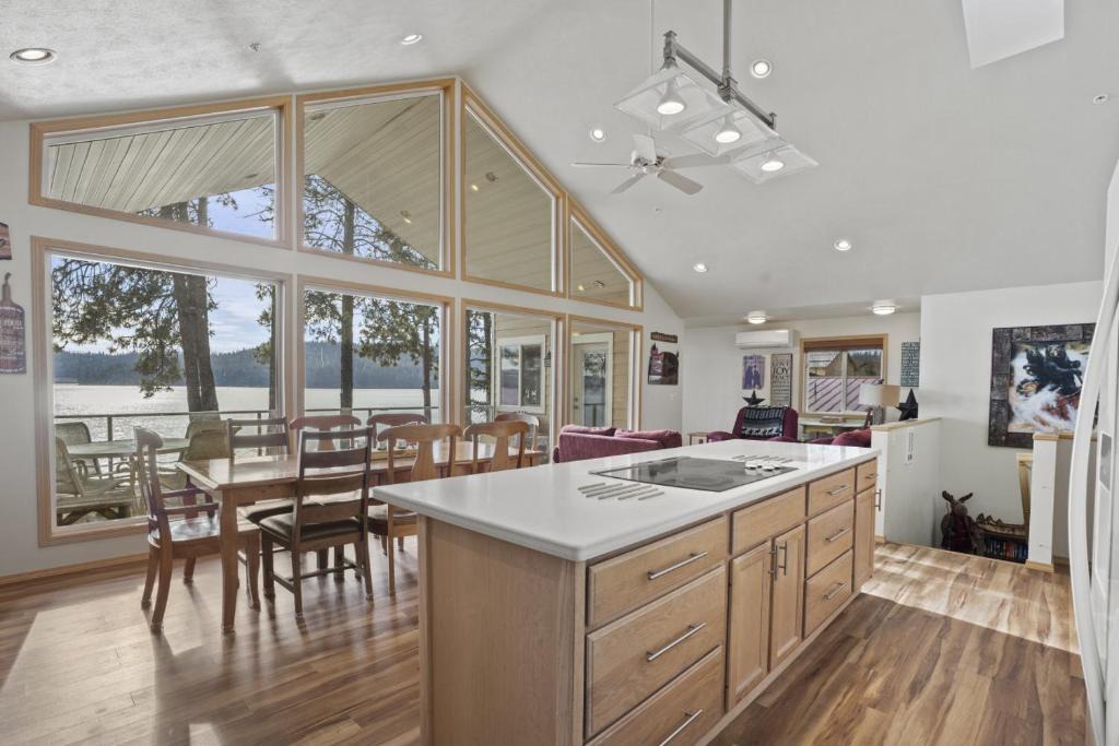 Worley House | Lakefront Cabin Retreat with Stunning CDA Views