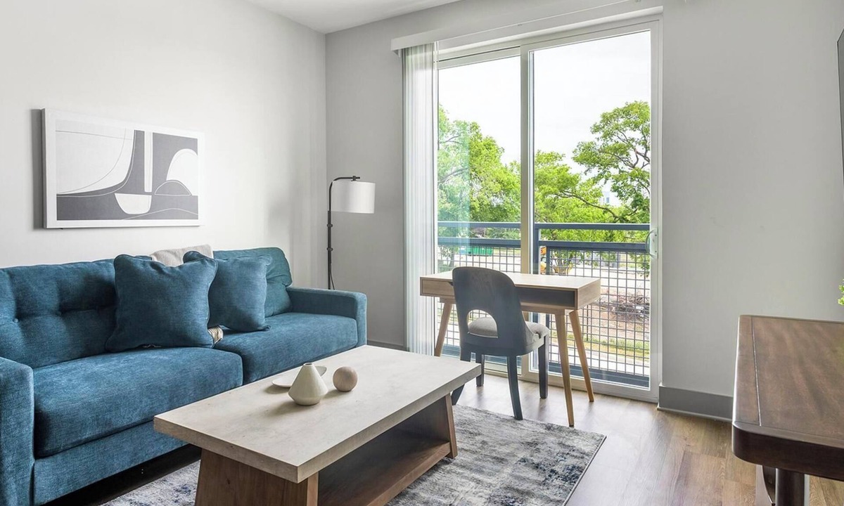 Edgehill Apartment | Landing | Amazing 2BD, Courtyard, Gym