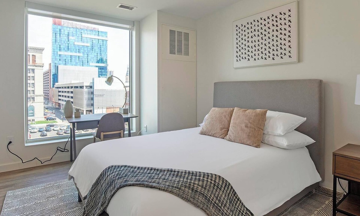 Greektown Historic District Apartment | Landing | Beautiful Studio, Clubhouse, Gym