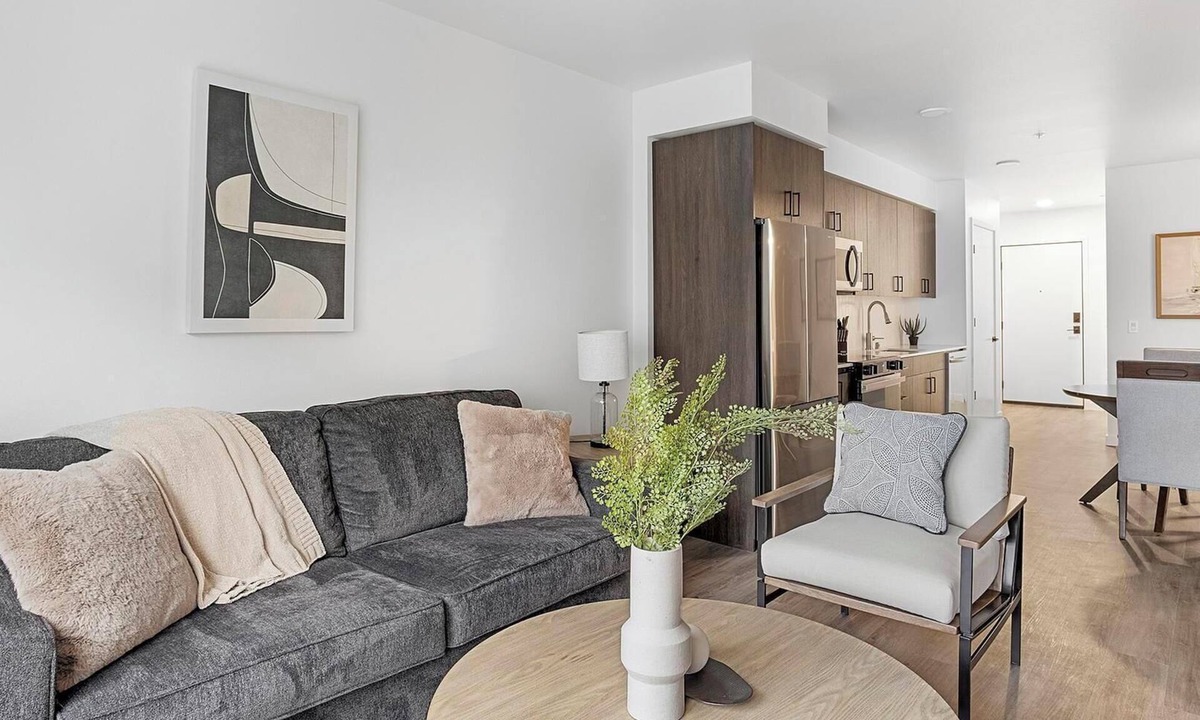 Crown Hill Apartment | Landing | Incredible 1BD, Gym