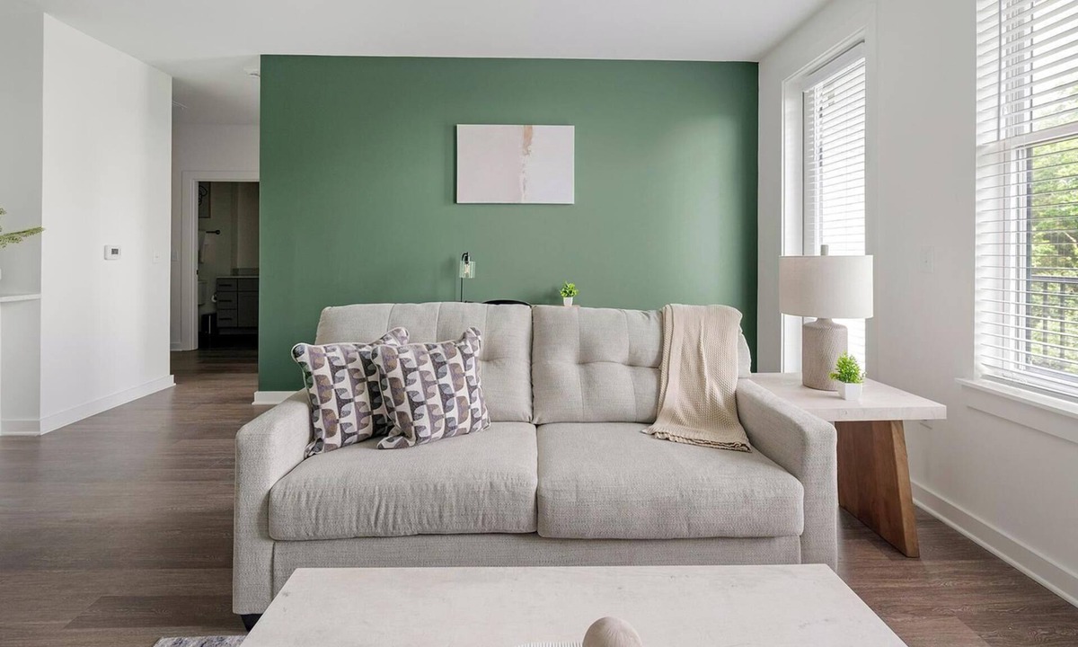 Brentwood Apartment | Landing | Stunning 1BD, Gym, Clubhouse