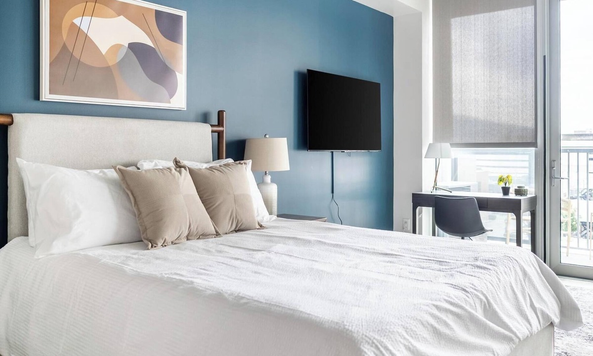 Downtown Salt Lake City Apartment | Landing | Stunning Studio, Gym, Game Room