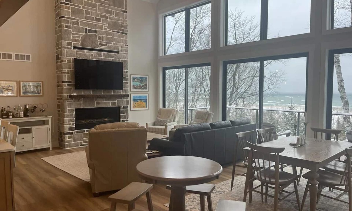 Grand Marais Cottage | Lanes End: Spacious Lakefront Retreat in Scenic Grand Marais