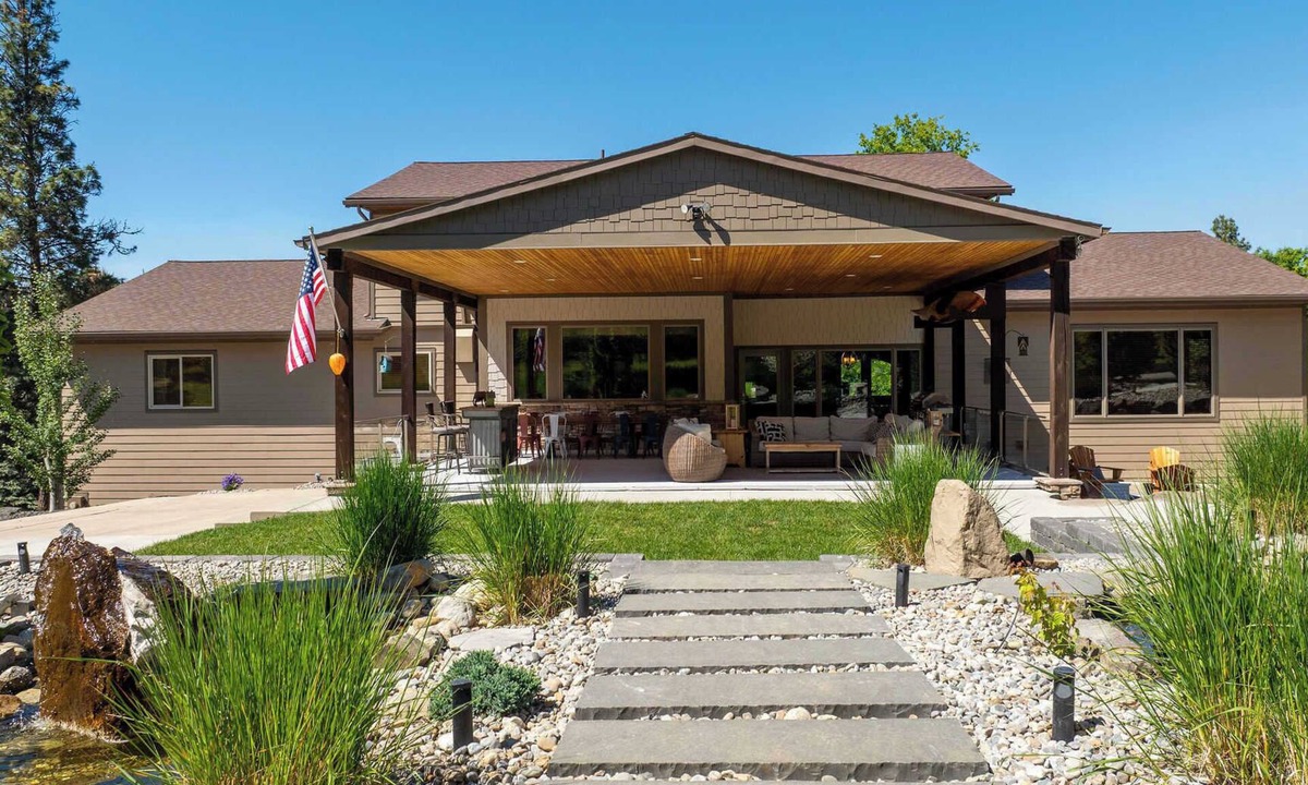 Coeur d'Alene House | Large 7BR Home Near Lake CDA | Backyard Oasis & Game Room