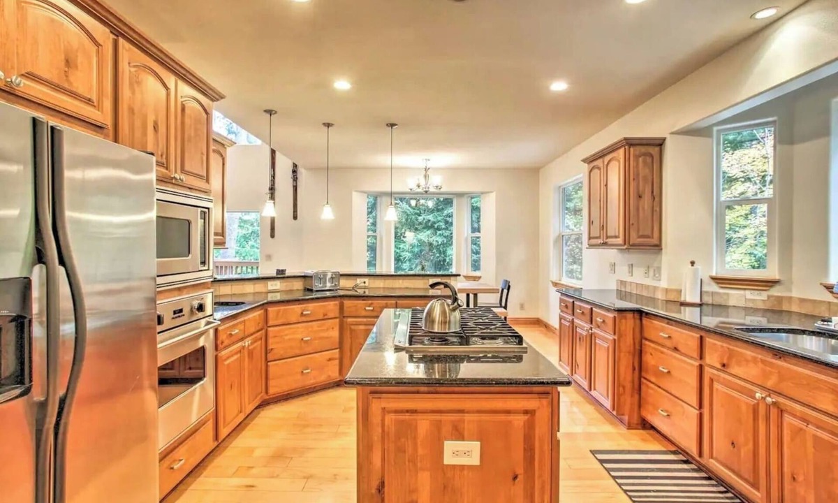 Clarksville House | Large Lake View Home with Theatre and Small Creek