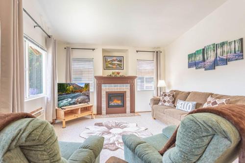 Downtown Leavenworth Apartment | Lavender Haus - Walk to Downtown Leavenworth - The Alpine Village Collection