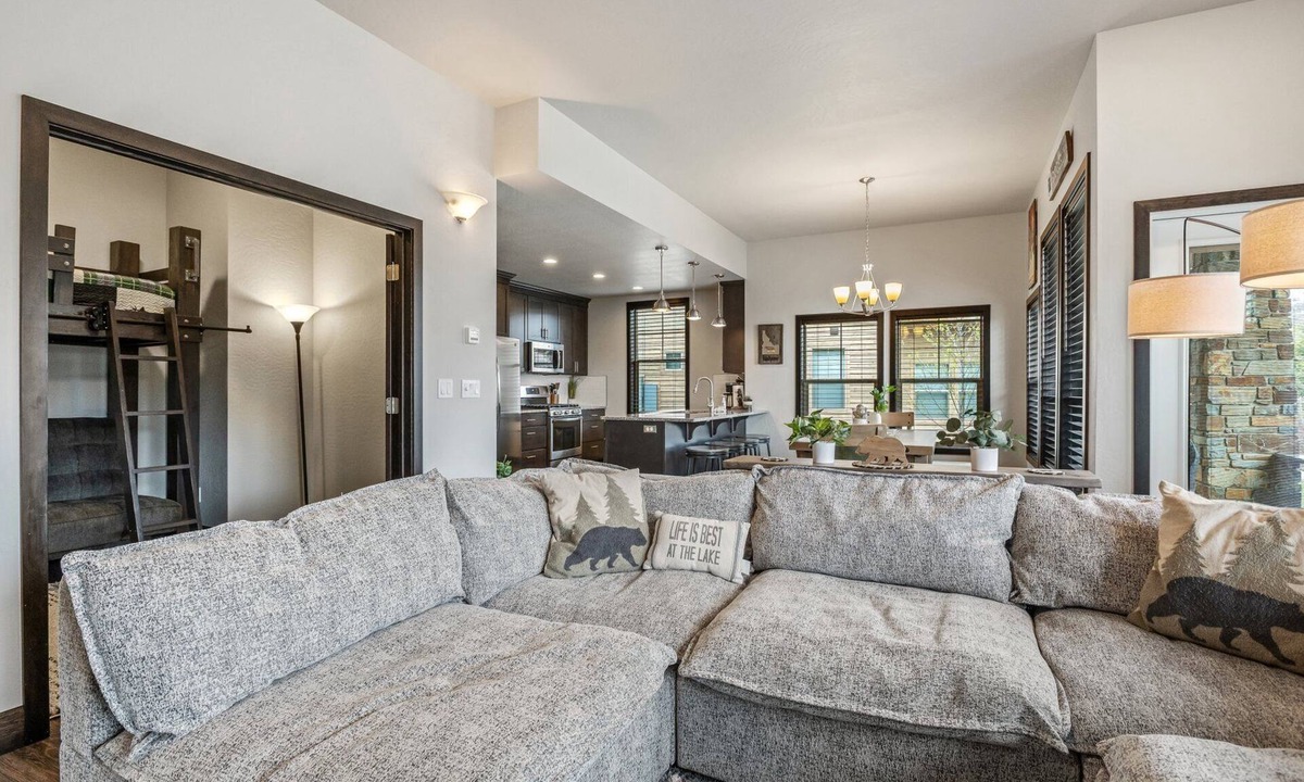 Dover Bay Condo | Lazy Bear Lodge - 3 Bedroom 2 Bath Bayside Condo