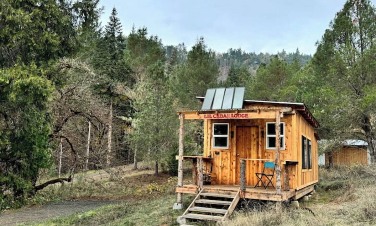 Umpqua Cabin | Lil Cedar Lodge