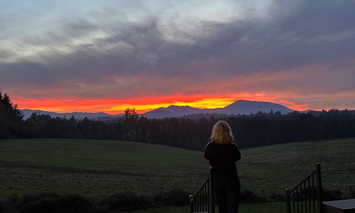Corvallis House | Lookout- epic views, close to OSU, quiet