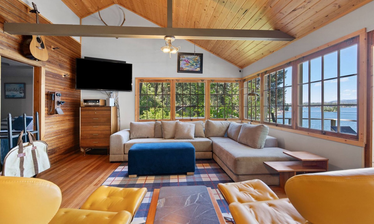 Loon Lake House | Loon Lake Cabin w/Private Beach & Dock