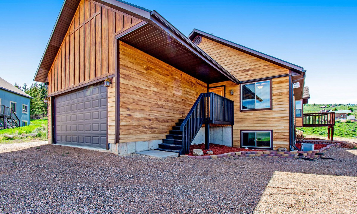 Sweetwater House | Lovely home with lakeview, game room, hot tub, fireplace, & washer/dryer