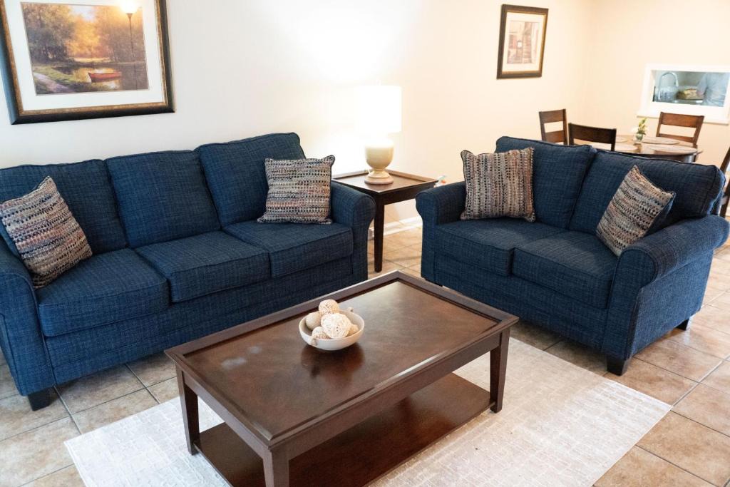 Montgomery Apartment | Lux Mins 2 Maxwell AFB, Baptist Med., Downtown
