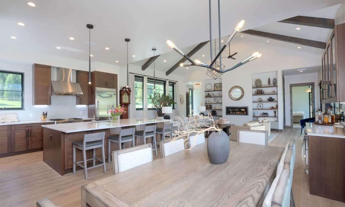 Gallatin Gateway House | Luxury Big Sky Mountain Farmhouse