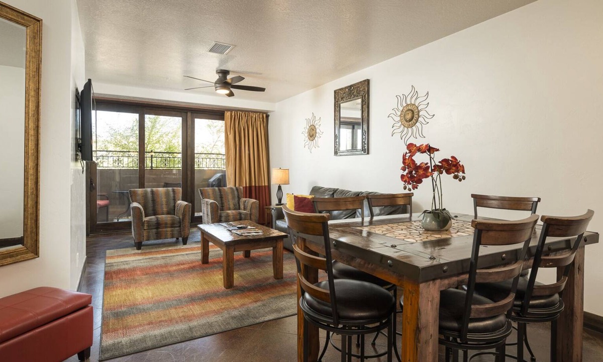 Moab Condo | Luxury Condo in Downtown Moab | Private Hot Tub | Bike Storage | Pet Friendly