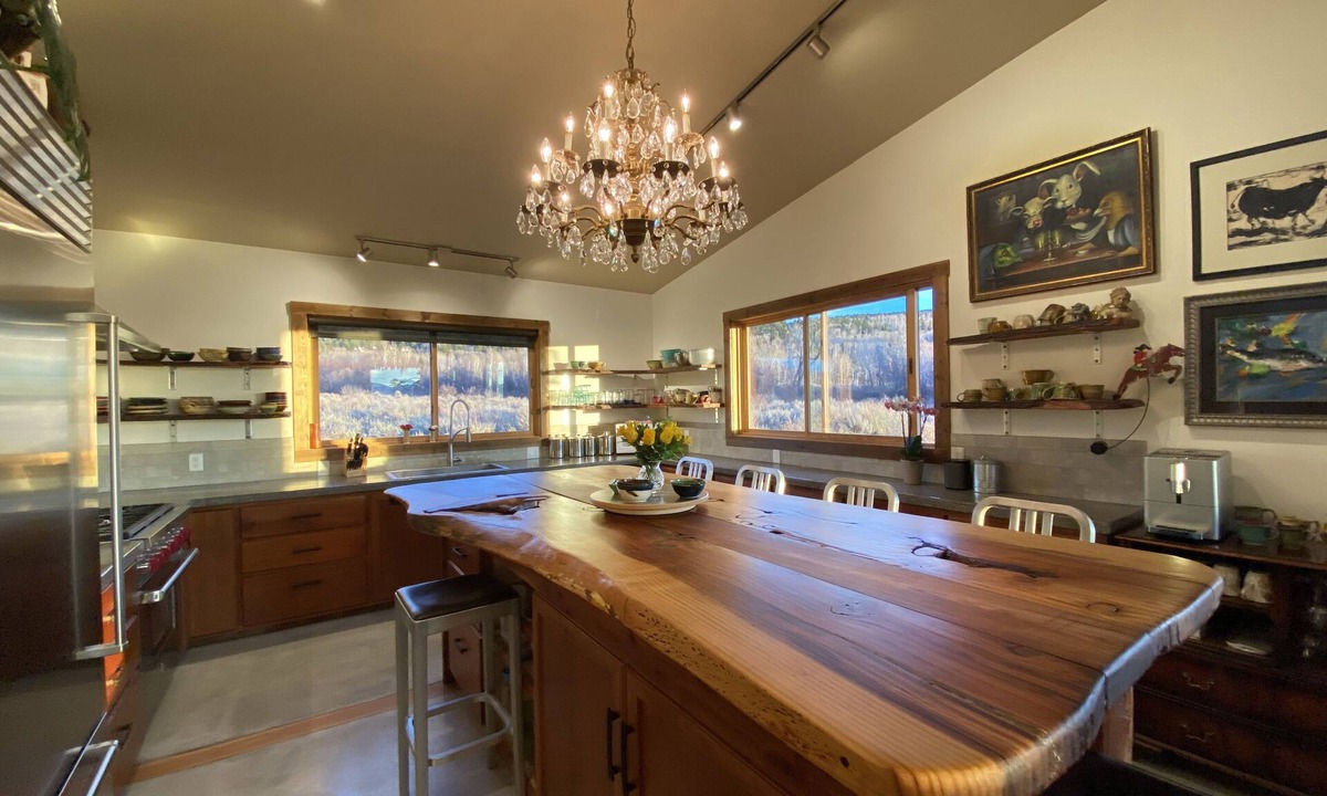 Victor House | Luxury, custom built home located at the base of the Teton Mountain range.