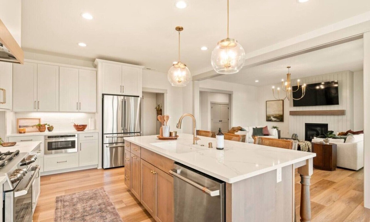 Tri-Cities House | Luxury Family Retreat in Pasco | Sleeps 11