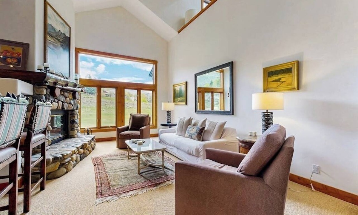Elkhorn Village Condo | Luxury getaway near Ketchum, skiing, & golf w/shared pool & tennis courts