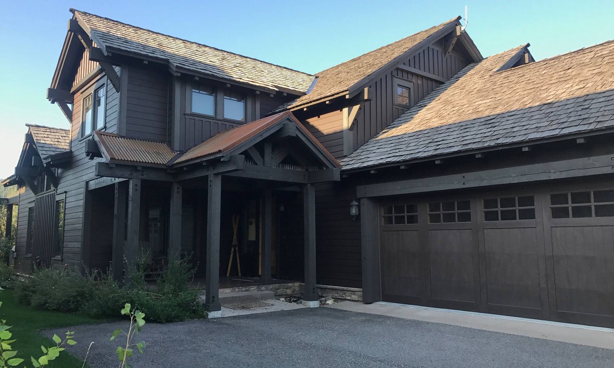 Victor House | Luxury Home on Golf Course 4 bed, 3.5 bath sleeps 11+ large kitchen/family room