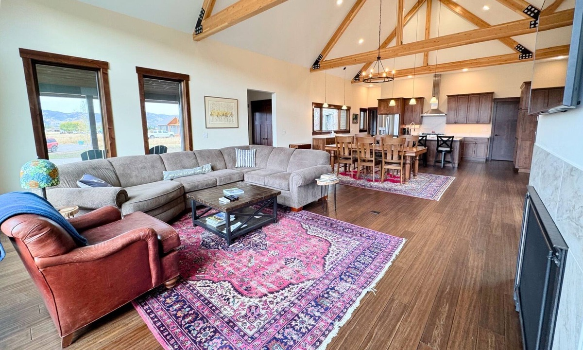 Victor House | Luxury Mountain Family Home w/Hot Tub