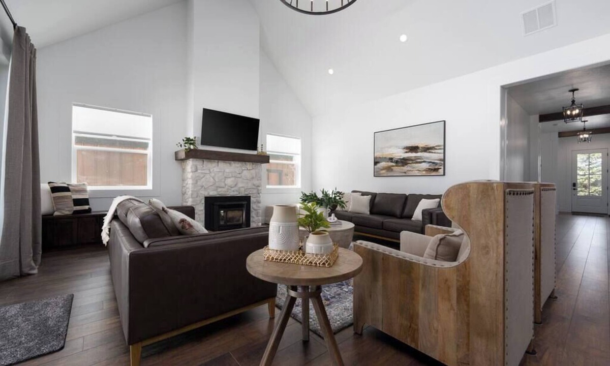 McCall House | Luxury Mountain Meadow Retreat