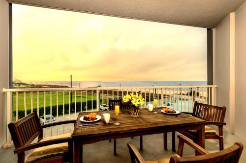 Biloxi Apartment | Luxury Romantic 2BR Beachfront Condo with Jet Tub, Ocean View Balcony on Boardwalk