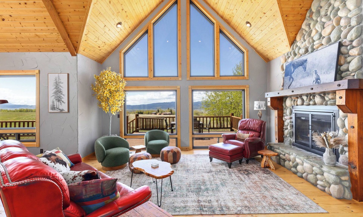 Star Valley Ranch House | MAJESTIC VIEWS | Family Lodge | Large Deck