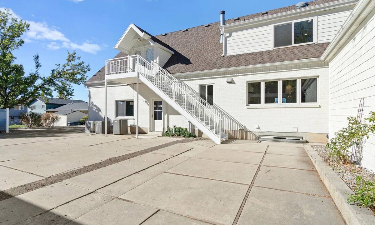 Orchard South Apartment | Marvelous studio with pickleball court in welcoming Orem neighborhood