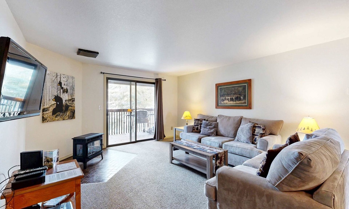 McCall Condo | McCall Getaway Near Payette Lake & Golf