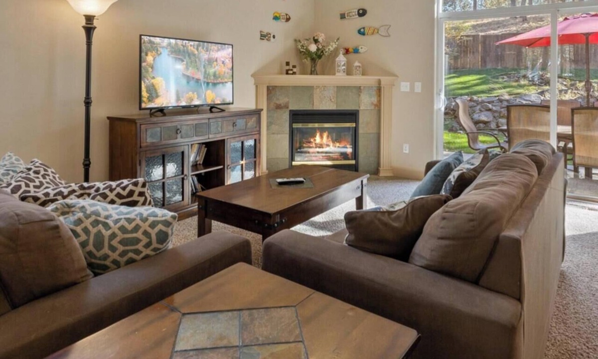 Westbrook Meadows House | Meadowbrook Dr | Century West, private hot tub, pet (dog) friendly