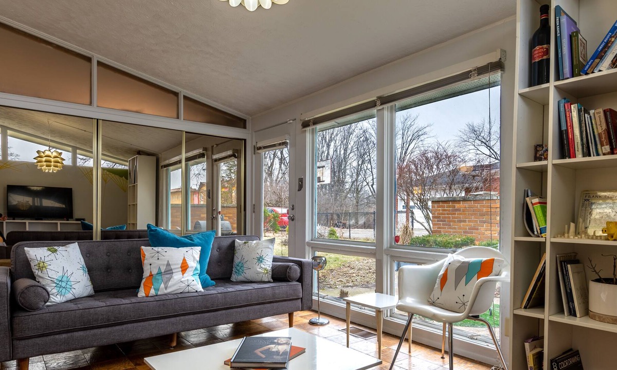 Lawrence House | Mid-Century Modern Escape - 8 Mi to Downtown!