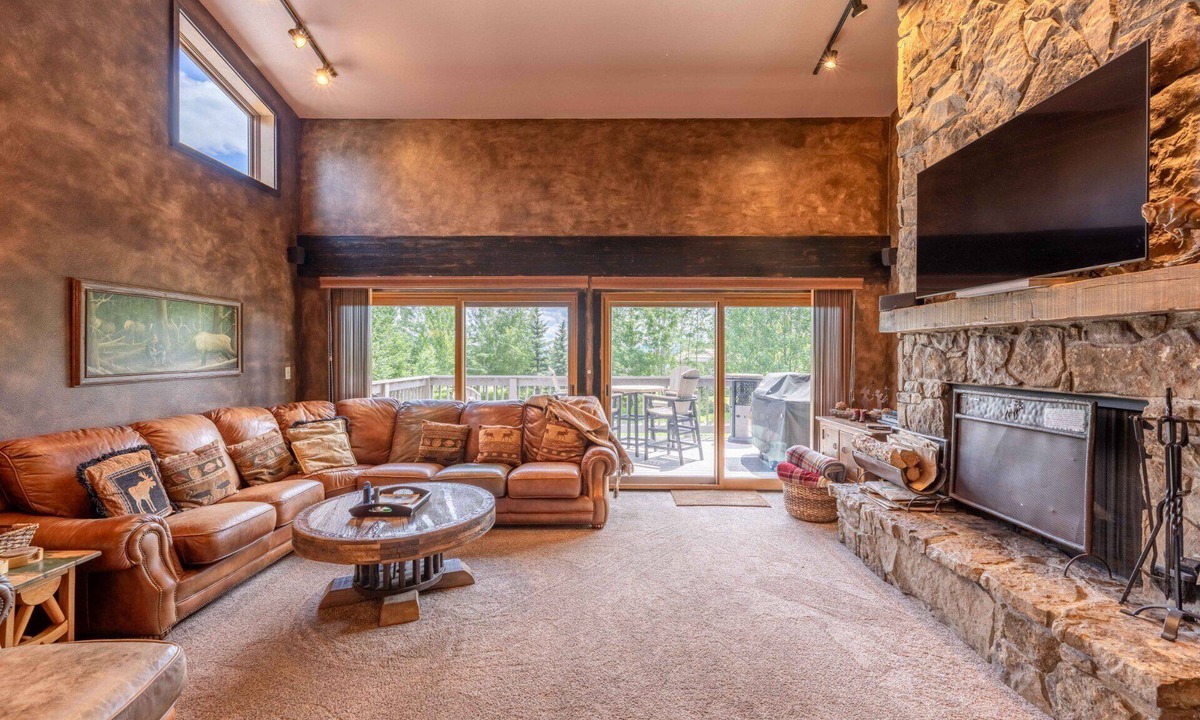 Teton Village House | Minutes from Teton Village & Shops - Outdoor Pool - Private Sauna, Flexible Bedding