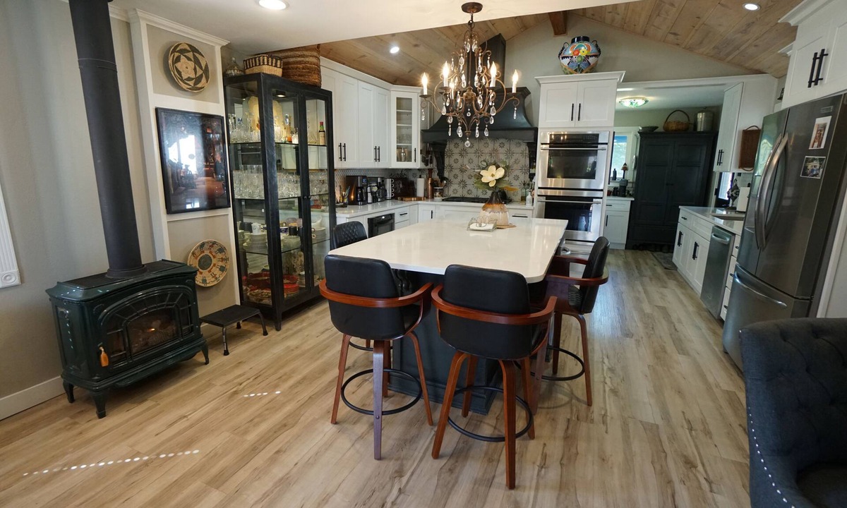 Puyallup House | Modern European getaway. . WORLD CUP 2026 train