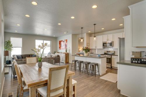 Park City House | Modern Heber City Getaway: Mountain View, Hot Tub!