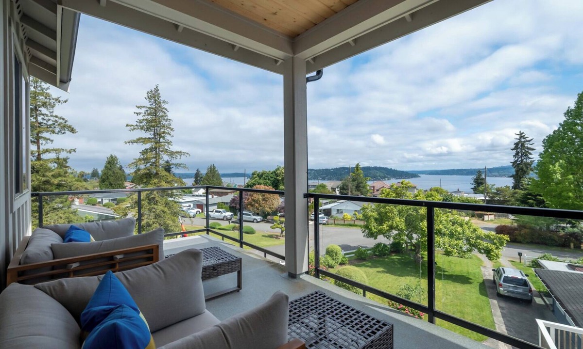 Bryn Mawr-Skyway House | Modern Hilltop Home Lake Views ~ Decks & Patio!