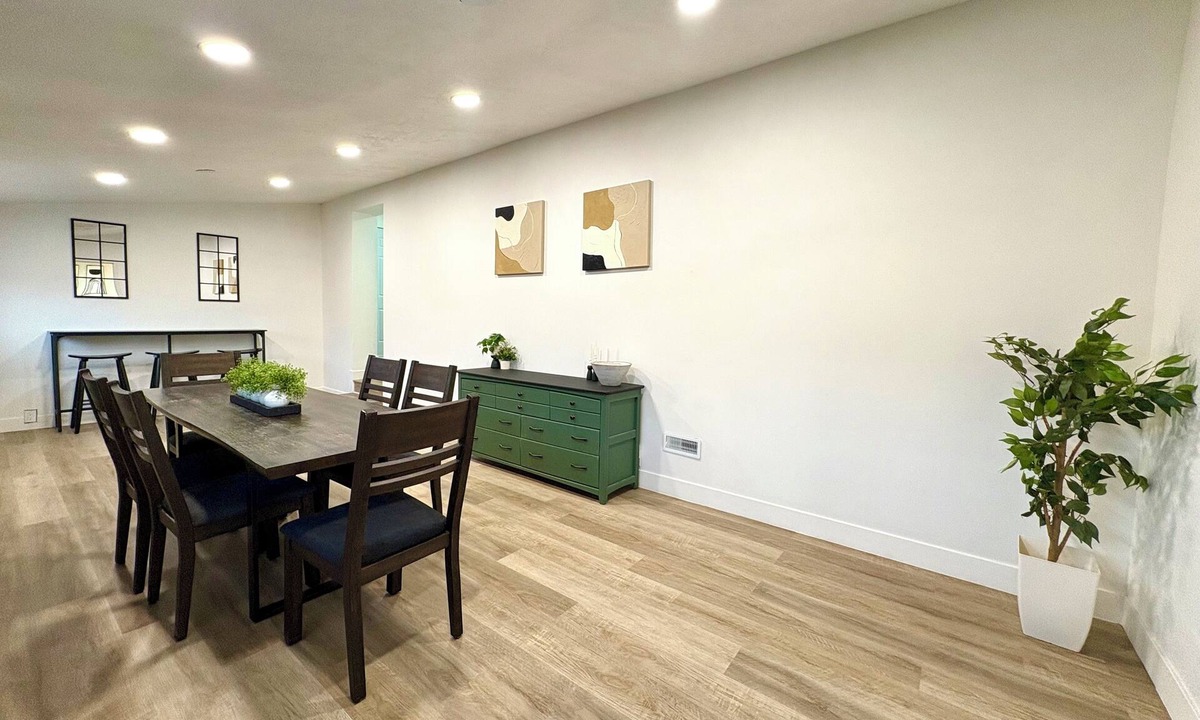 Poplar Grove House | Modern Luxe Retreat-Downtown SLC home