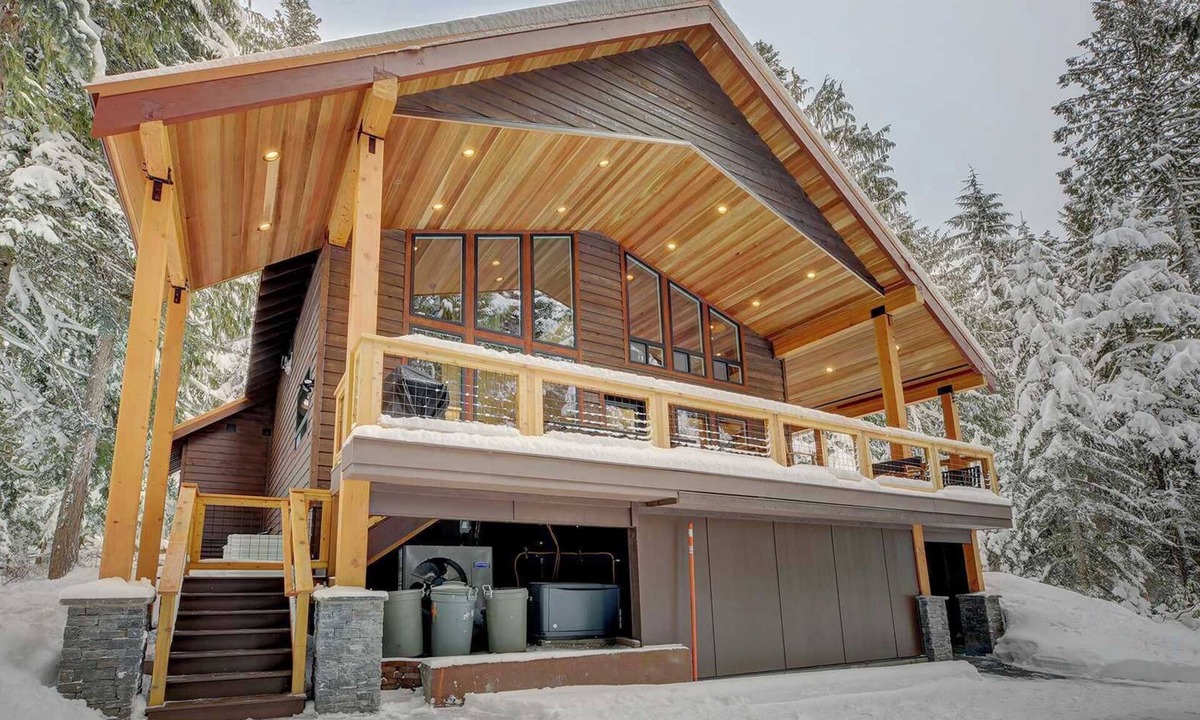 Government Camp Ski Chalet | Modern Luxury Chalet w/hot tub and sauna