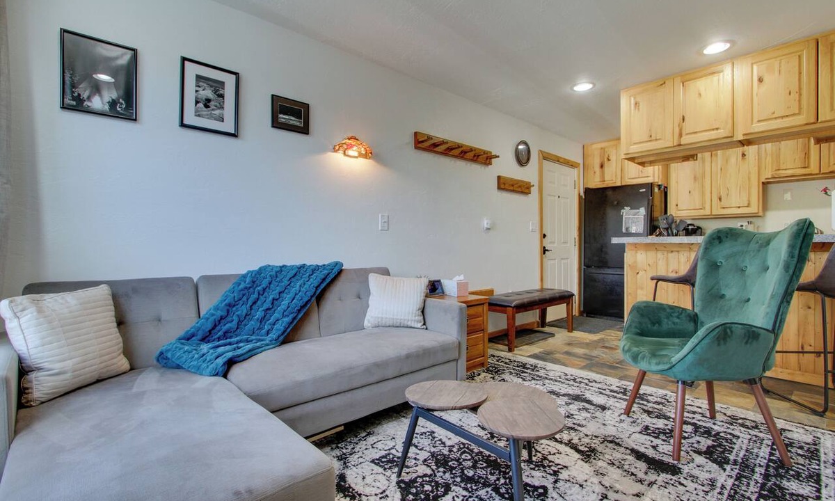 Big Sky Condo | Modern Mountain-View Condo at Big Sky Resort!