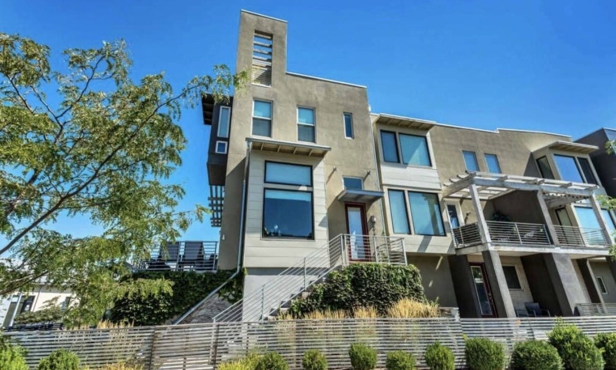 Daybreak House | Modern Townhome in Daybreak - Walk to Main St - Restaurants