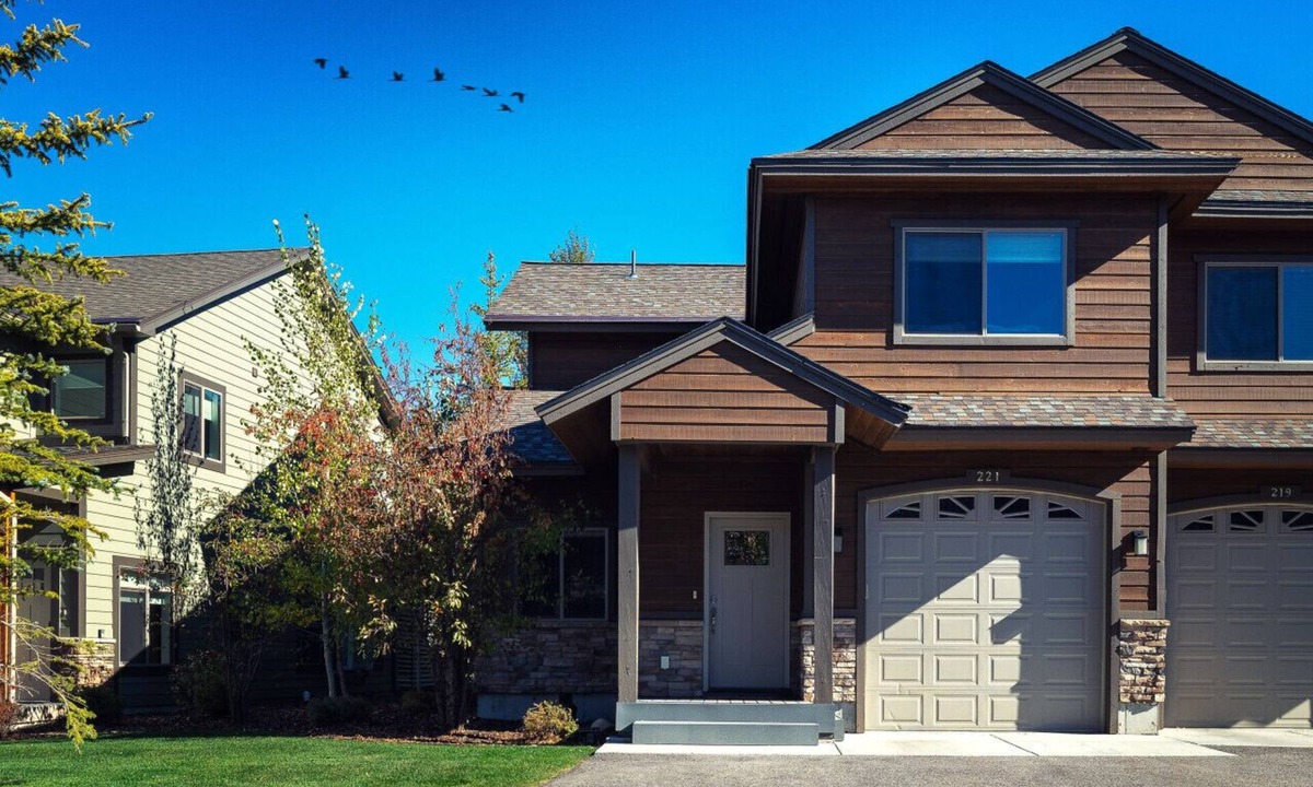 Victor Villa | Modern Victor Townhome | Walk to Town