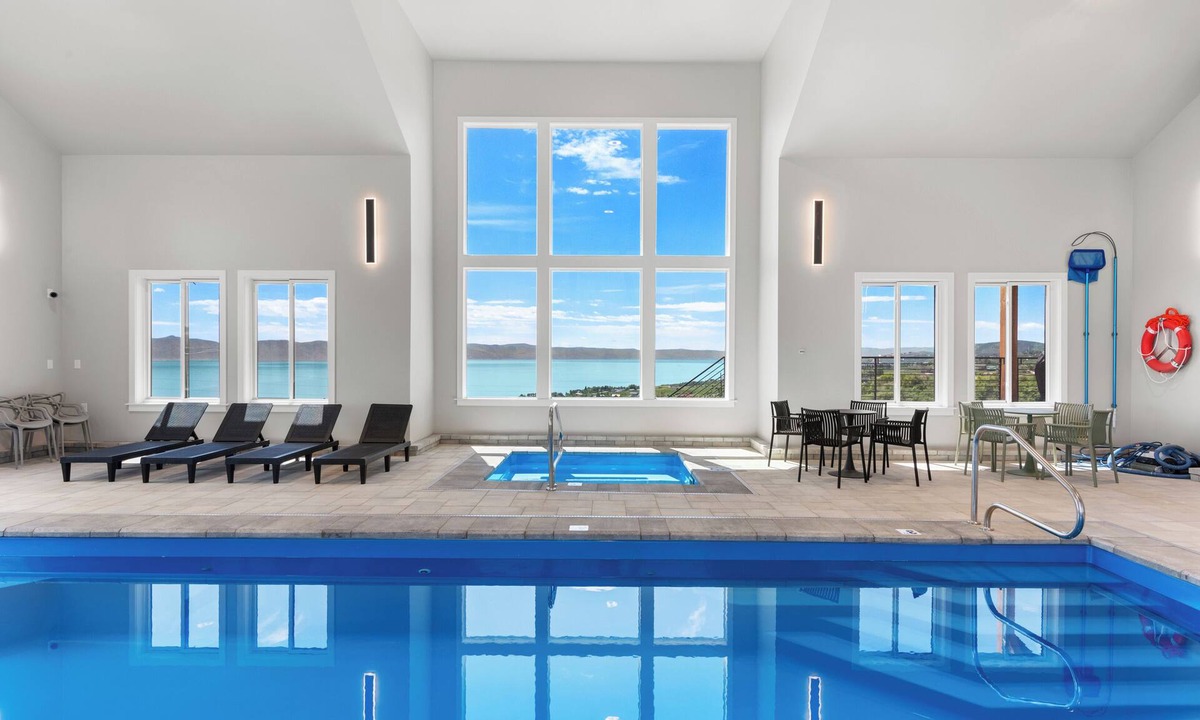 Fish Haven Villa | Monster Mansion, Pool-Sports Court-Theater Sleeps 83